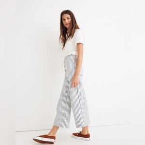Madewell Emmett Wide-Leg Crop Pants in Stripe:
Button-Front Edition size 27